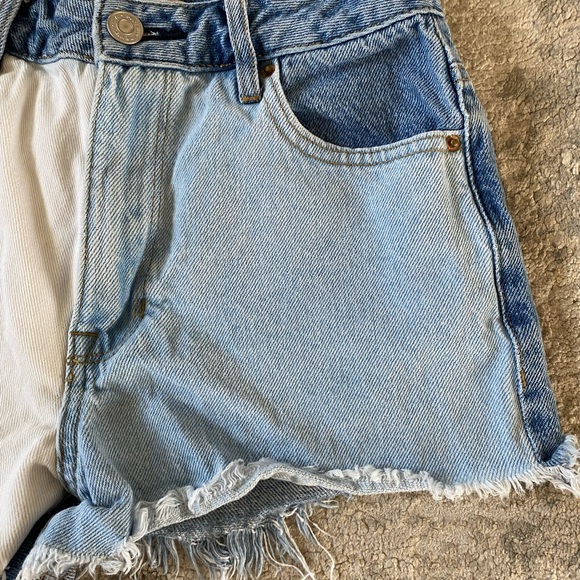 PacSun Two-Tone Blue and White Jean Shorts - Picture 4 of 7